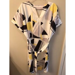 Plus Size Geo Print Curved Hem Dress